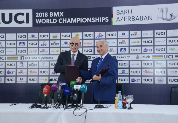 Təhsil Nazirliyi və Azərbaycan Velosiped İdman Federasiyası arasında memorandum imzalanıb